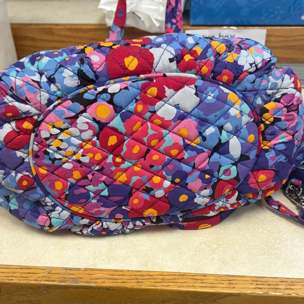 Vera Bradley Colorful Patchwork Tote & wallet - Picture 12 of 12